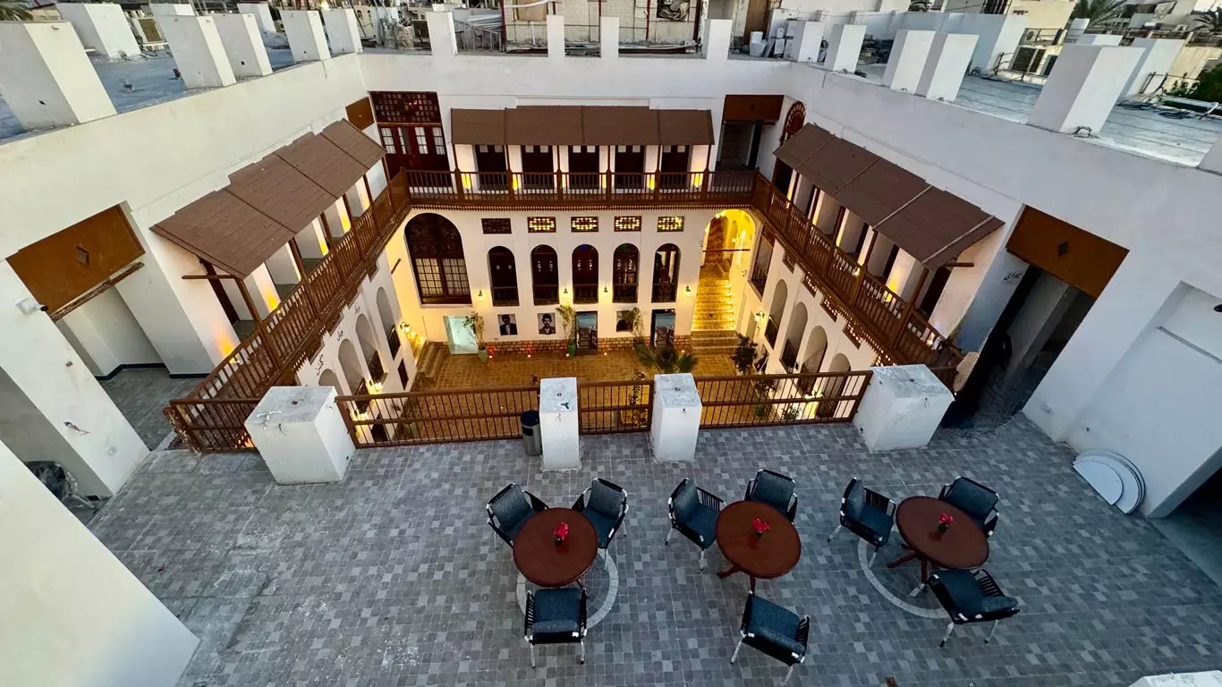 Alibaba https://cdn.alibaba.ir/ostorage/hotel-accommodation-images/68f77473a1e6f83605b7e822_نمای بیرونی (1).webp